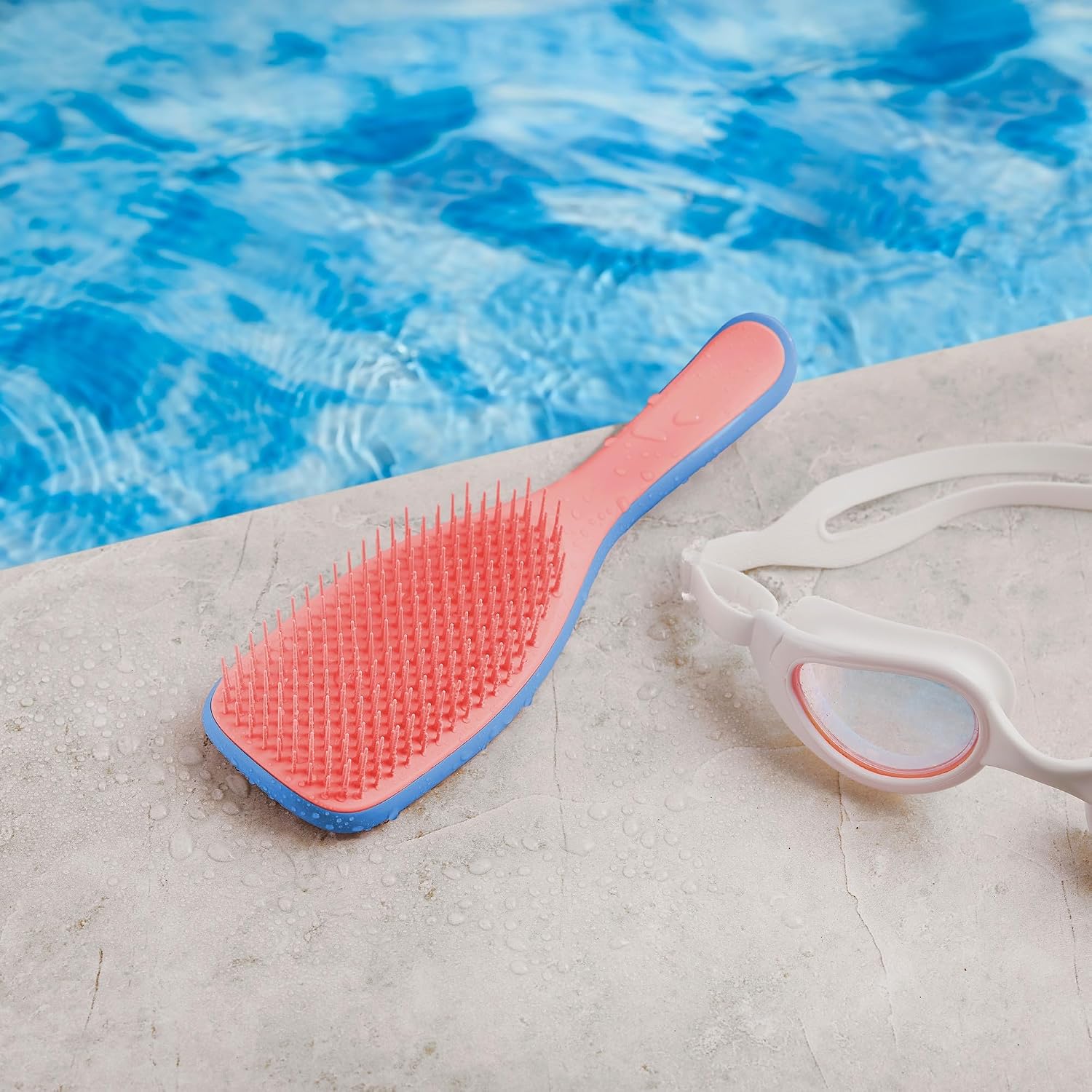 Tangle Teezer Ultimate Detangler Brush, Straight to Wavy, Apricot Blaze | Patented two-tier, regular-flex teeth reduce breakage & split ends on wet or dry hair; Shower-friendly hairbrush for all ages