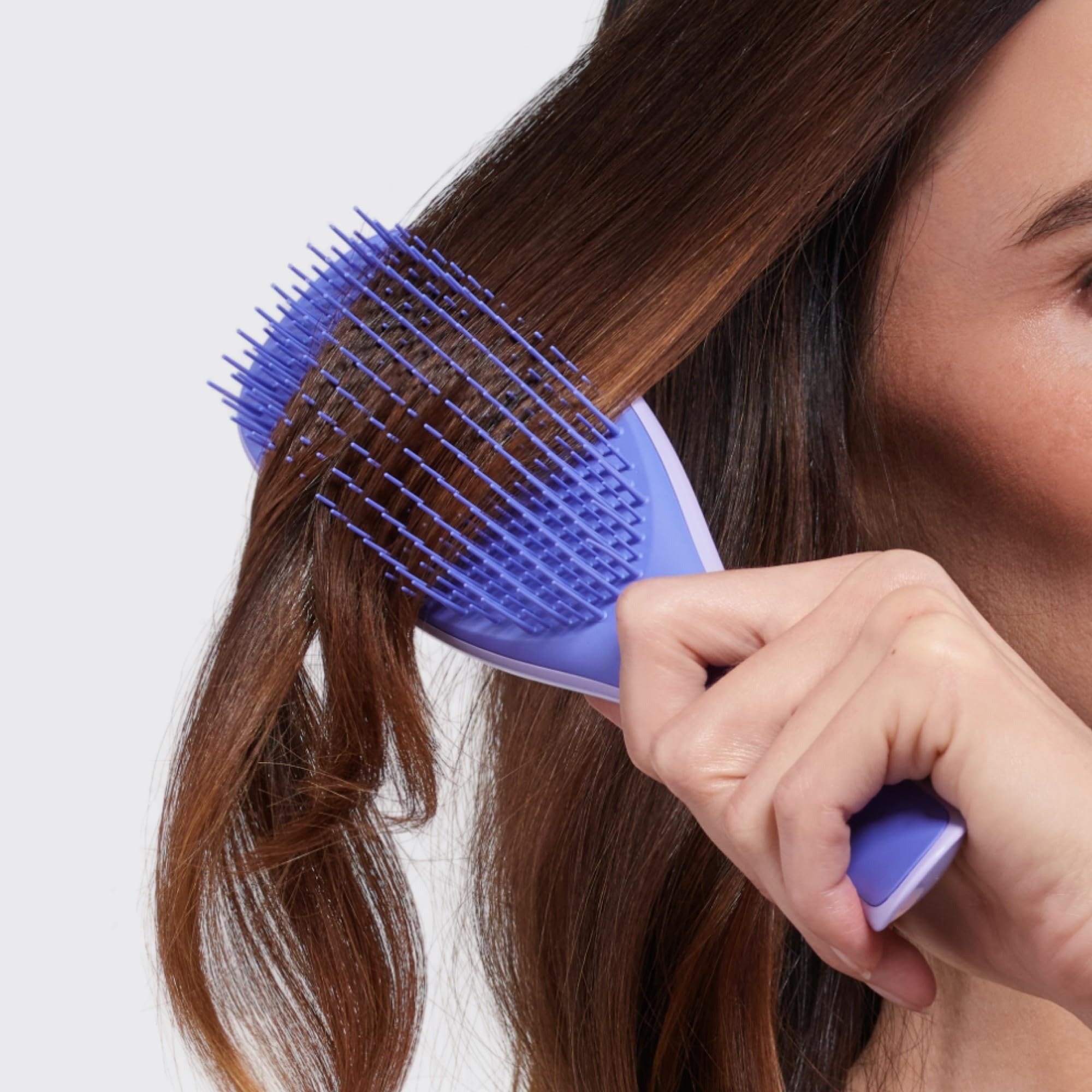 Tangle Teezer Ultimate Detangler Brush, Straight to Wavy, Apricot Blaze | Patented two-tier, regular-flex teeth reduce breakage & split ends on wet or dry hair; Shower-friendly hairbrush for all ages